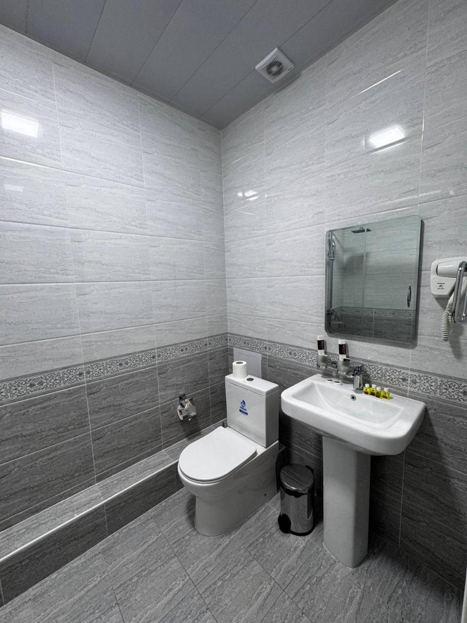 Ark Billur Halal Hotel Tashkent Esterno foto